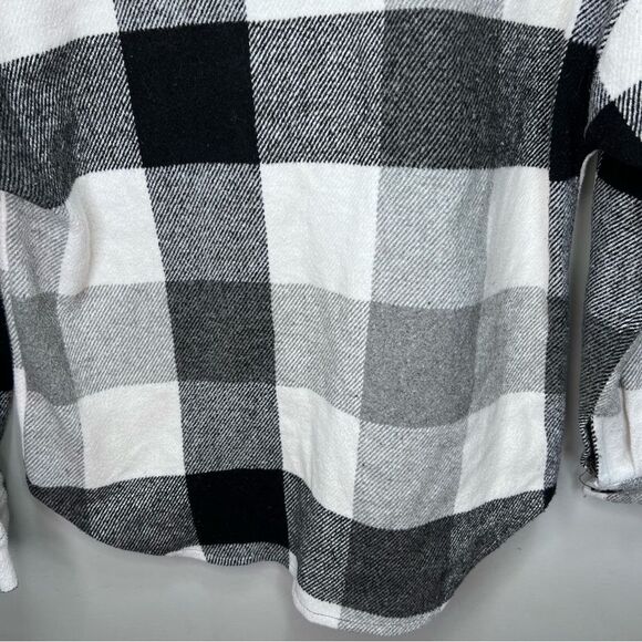 Black & White Buffalo Plaid Shacket Size S - Picture 7 of 16